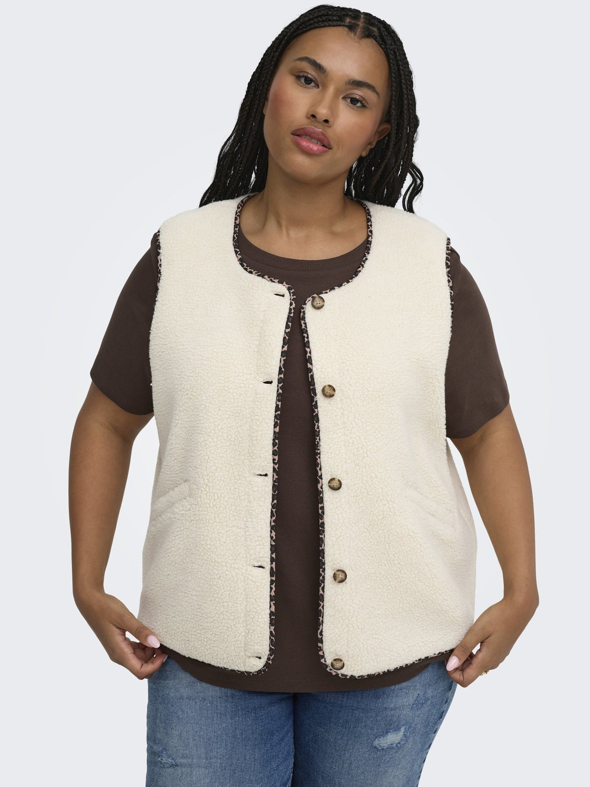 Only Carmakoma Damen Indoorwesten Birch/Leo Bindi