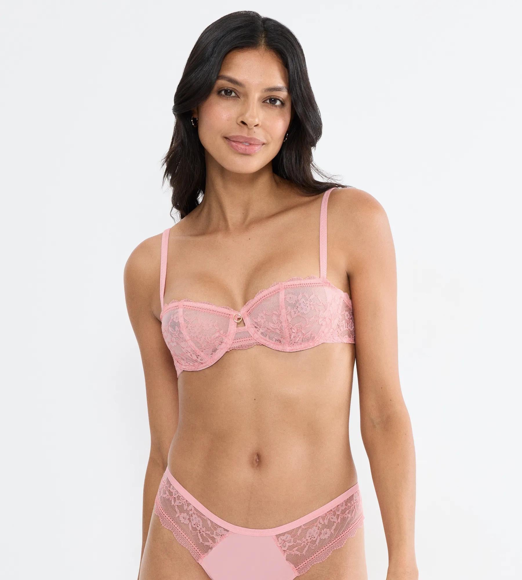 Triumph BH Strawberry