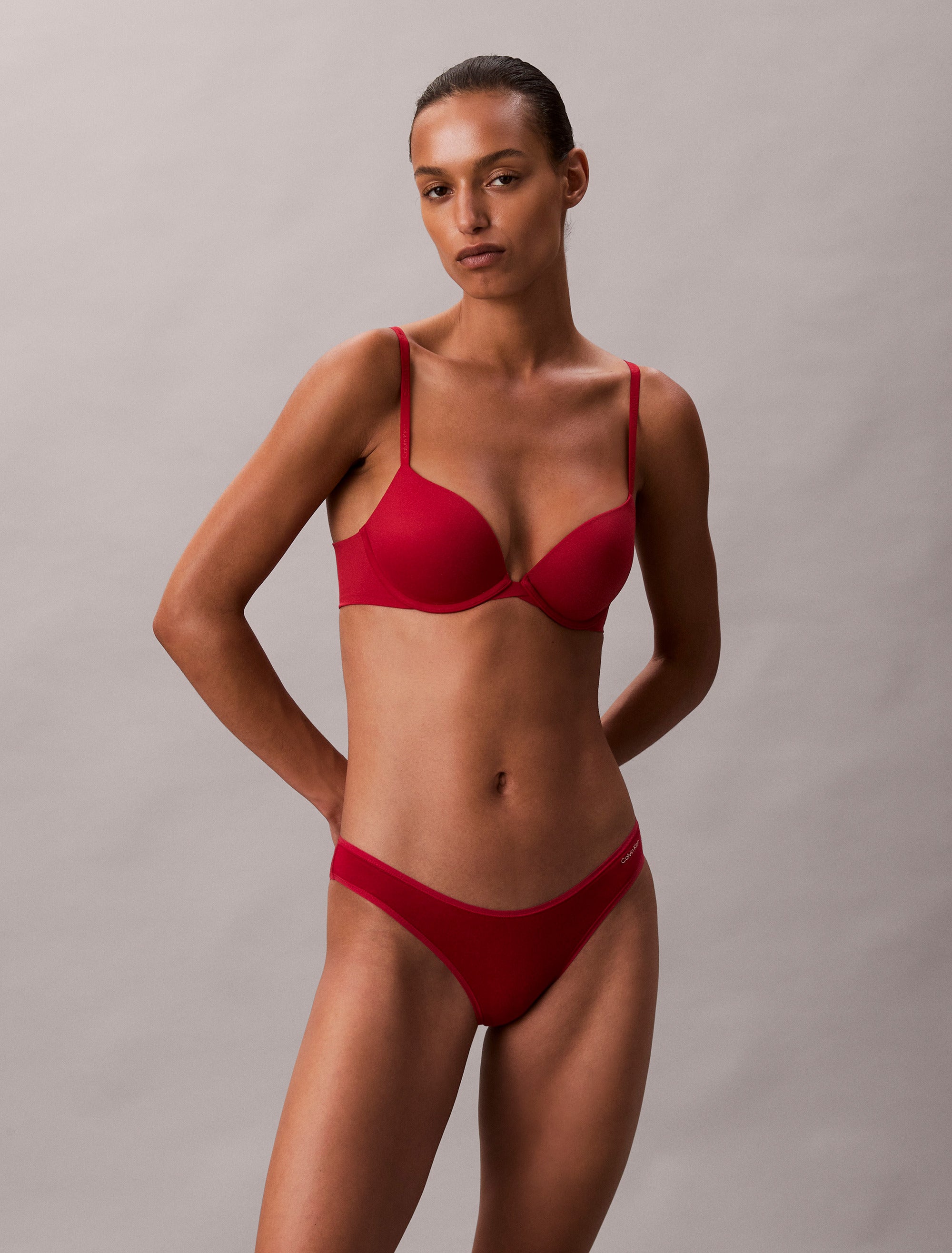 Calvin Klein BH Yu Red