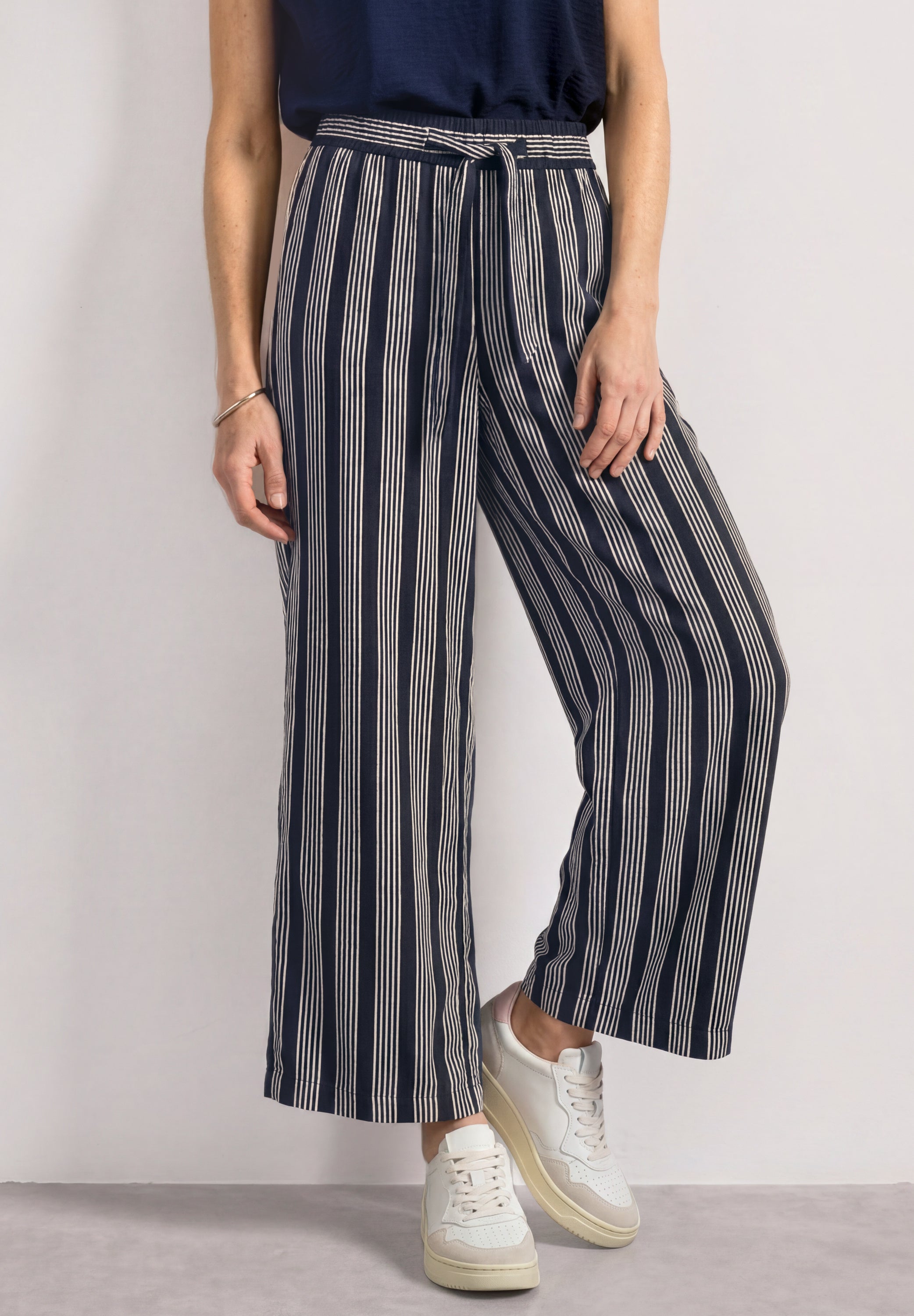 Street One Damen Hosen Darkest B
