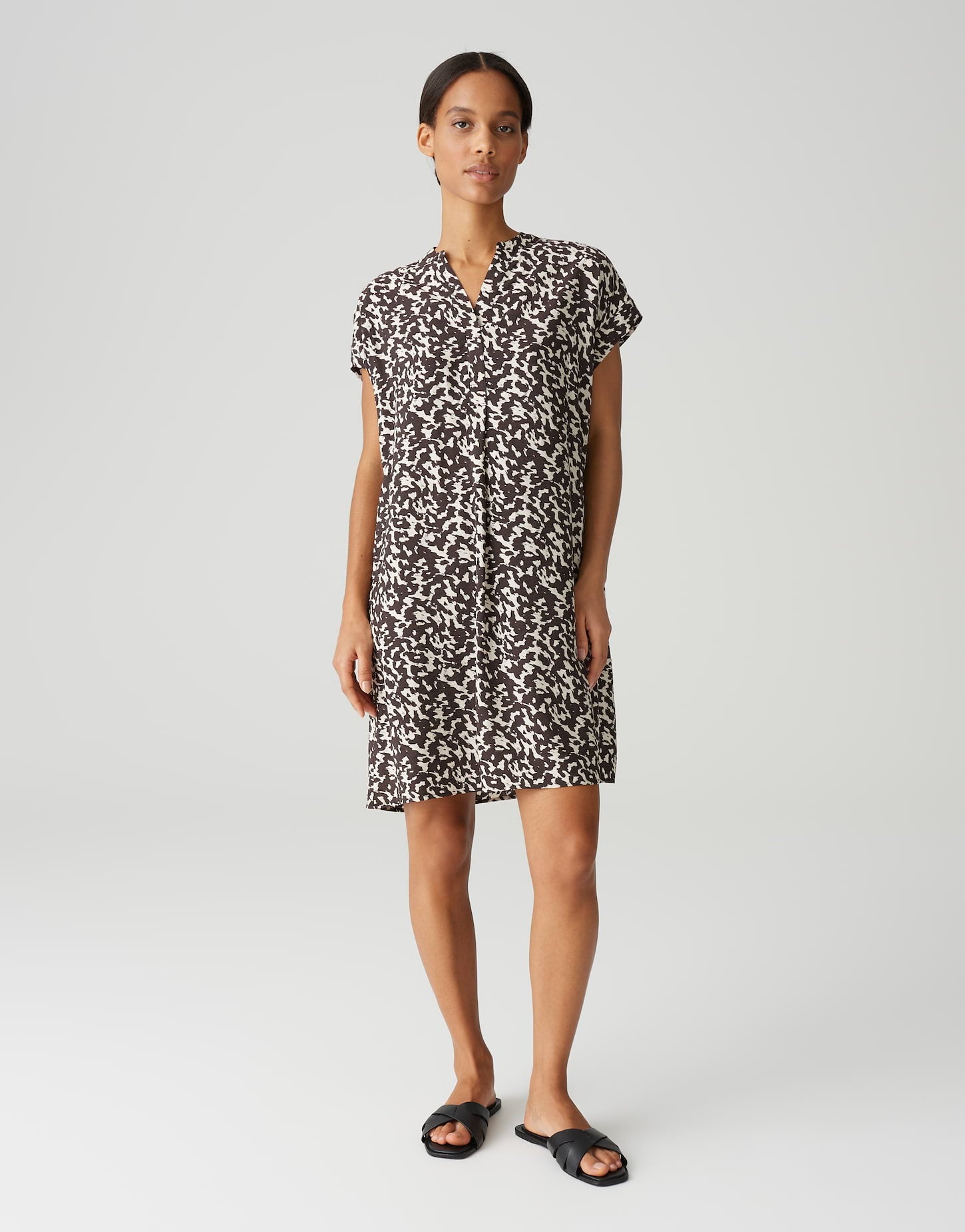 Opus Damen Kleider Midnight Brown