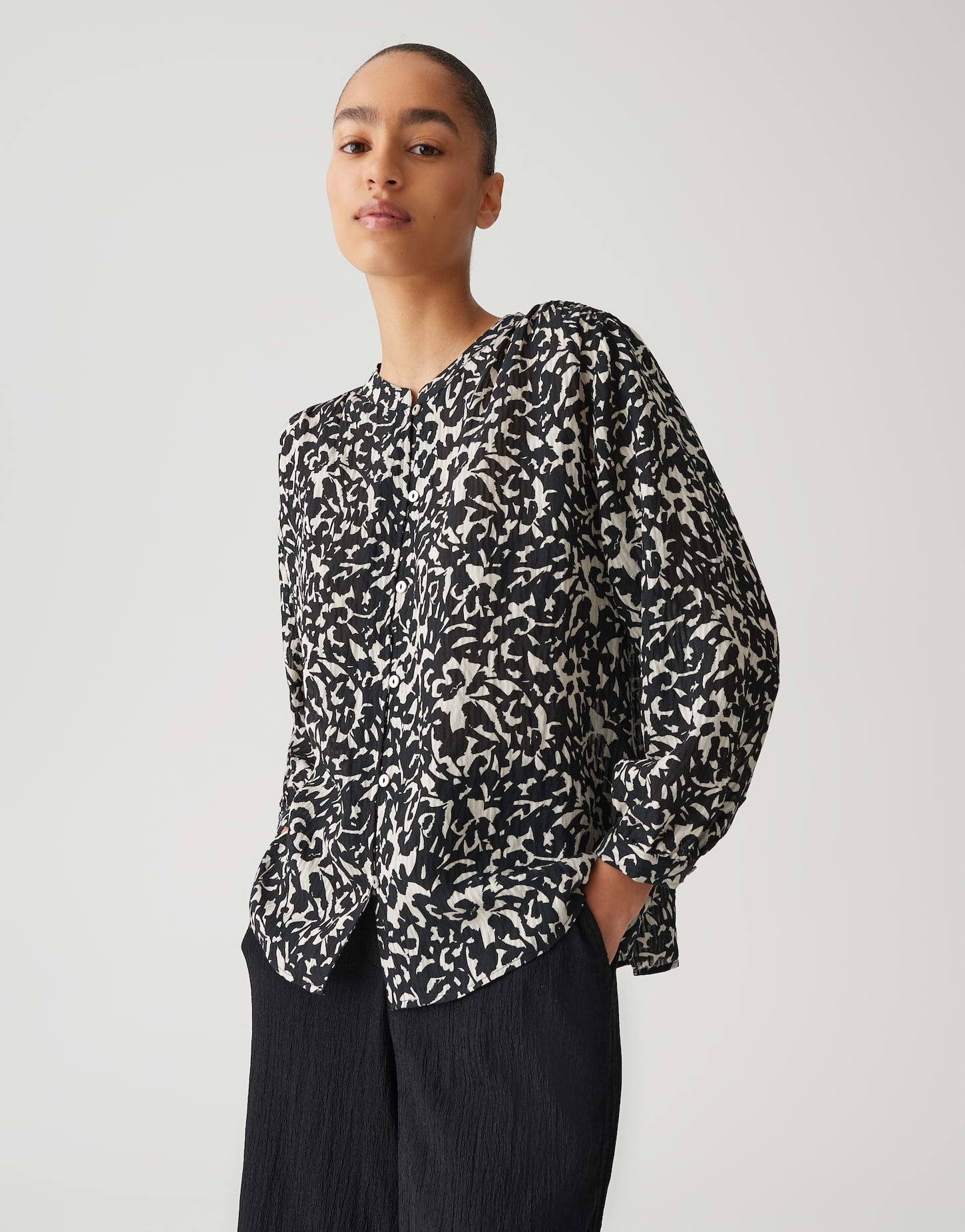 Opus Damen Blusen Black