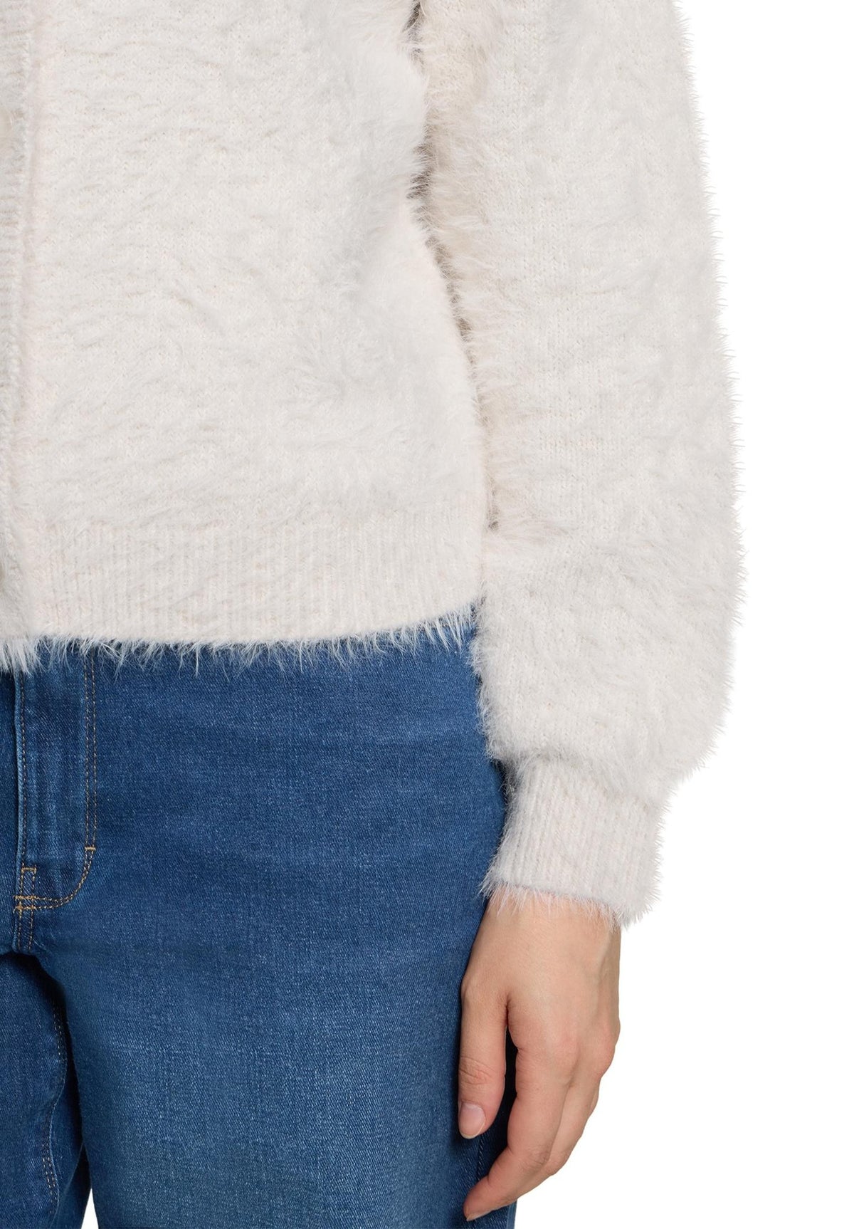 Betty & Co Damen Strickjacken White Sand