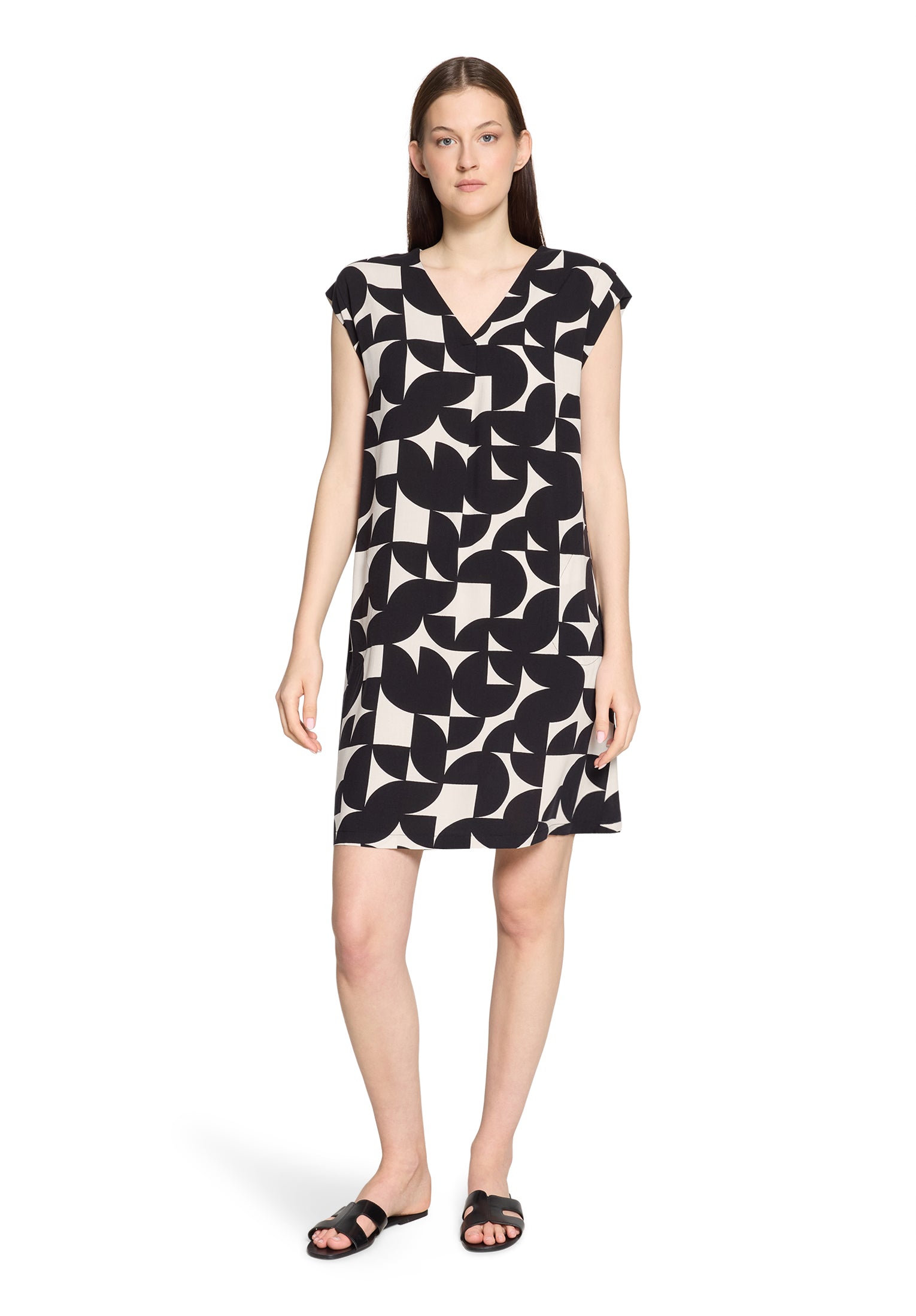 Betty & Co Damen Kleider Black/Cream