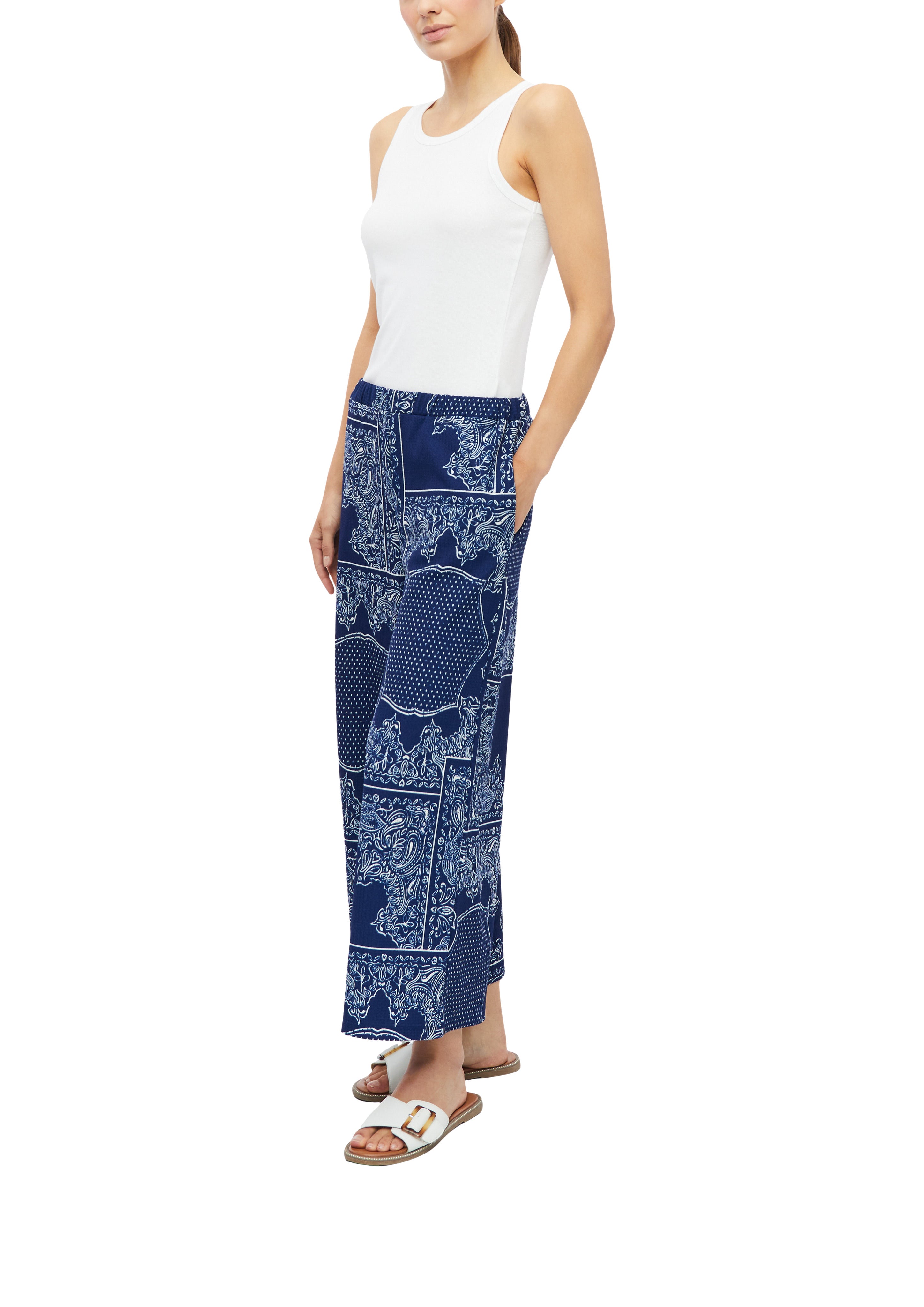 S. Oliver red Damen Shorts Blue