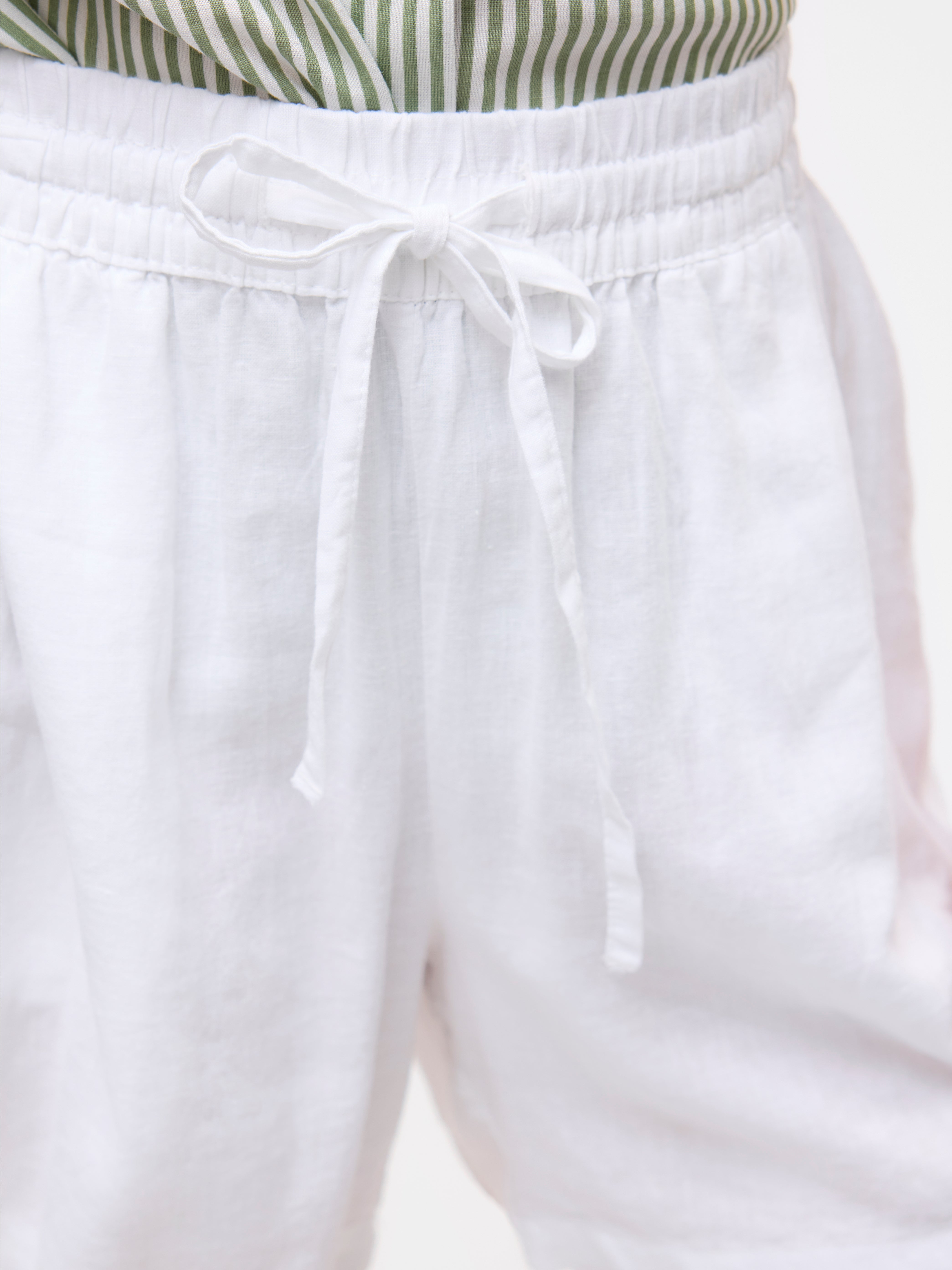 Vero Moda Damen Shorts Snow White