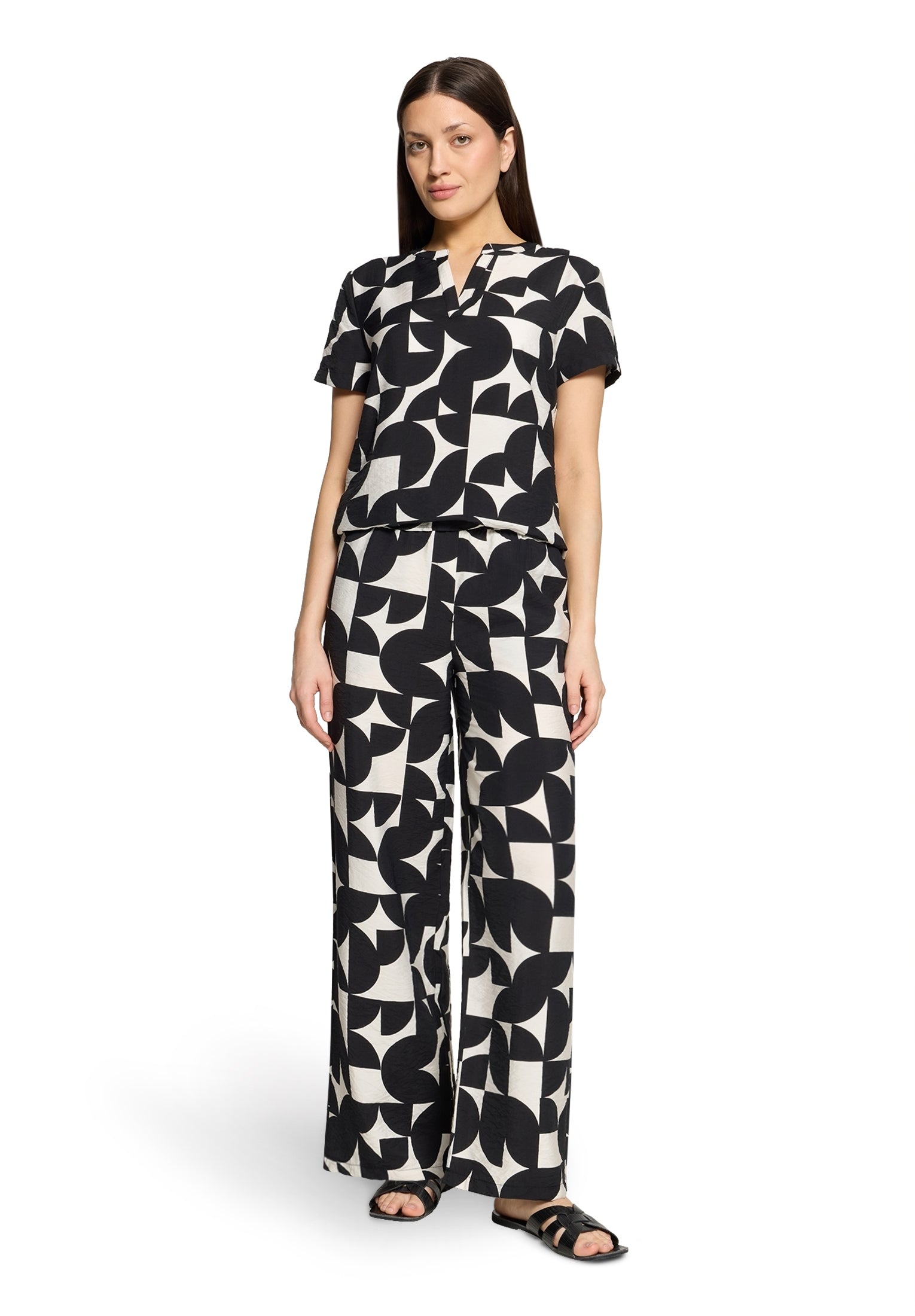 Betty & Co Damen Blusen kurz Black/Cream