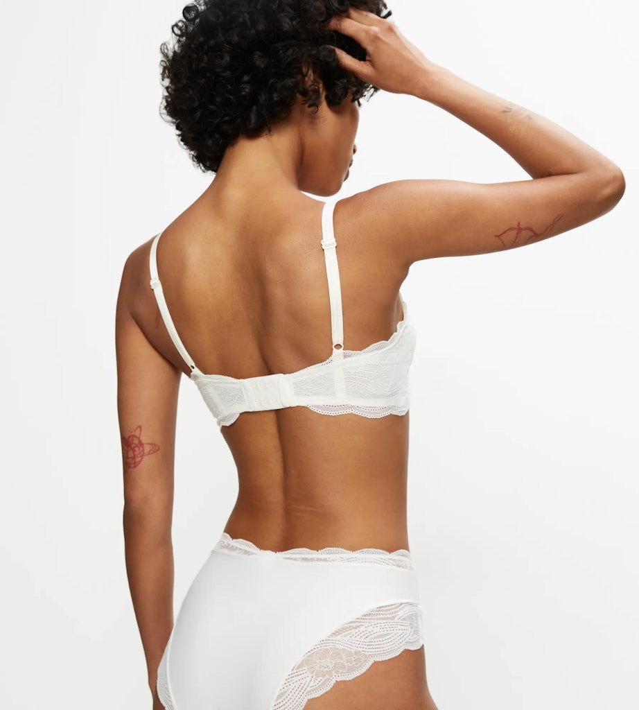 Triumph BH  Ecru White