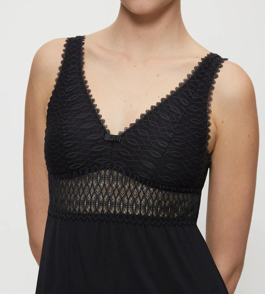 Triumph Nachthemd Black