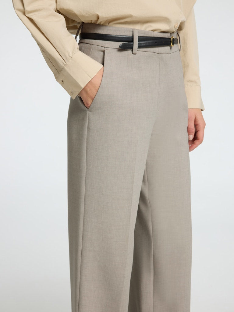 Selected Femme Damen Hosen Island Fossil/M