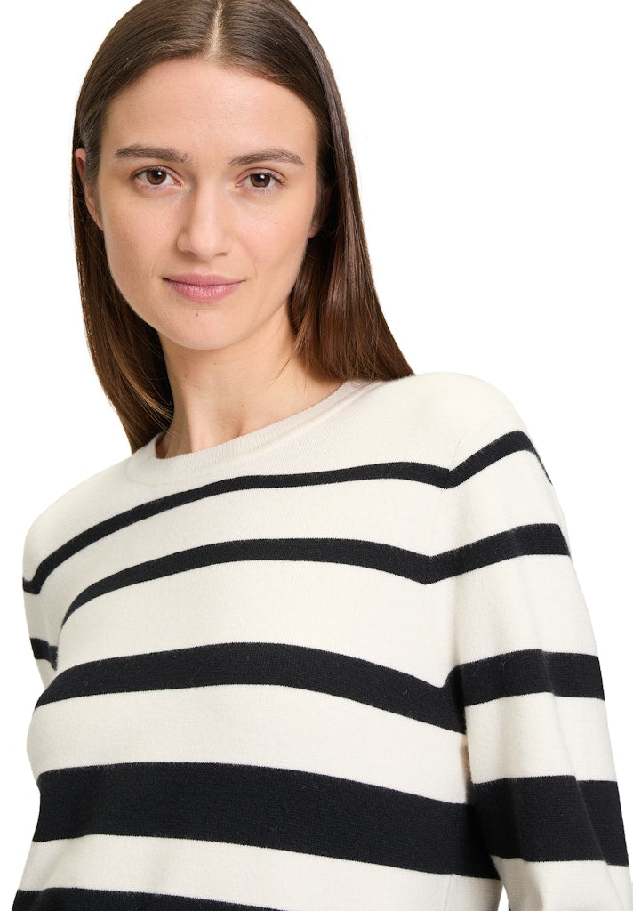 Betty & Co Damen Pullover Black/Cream