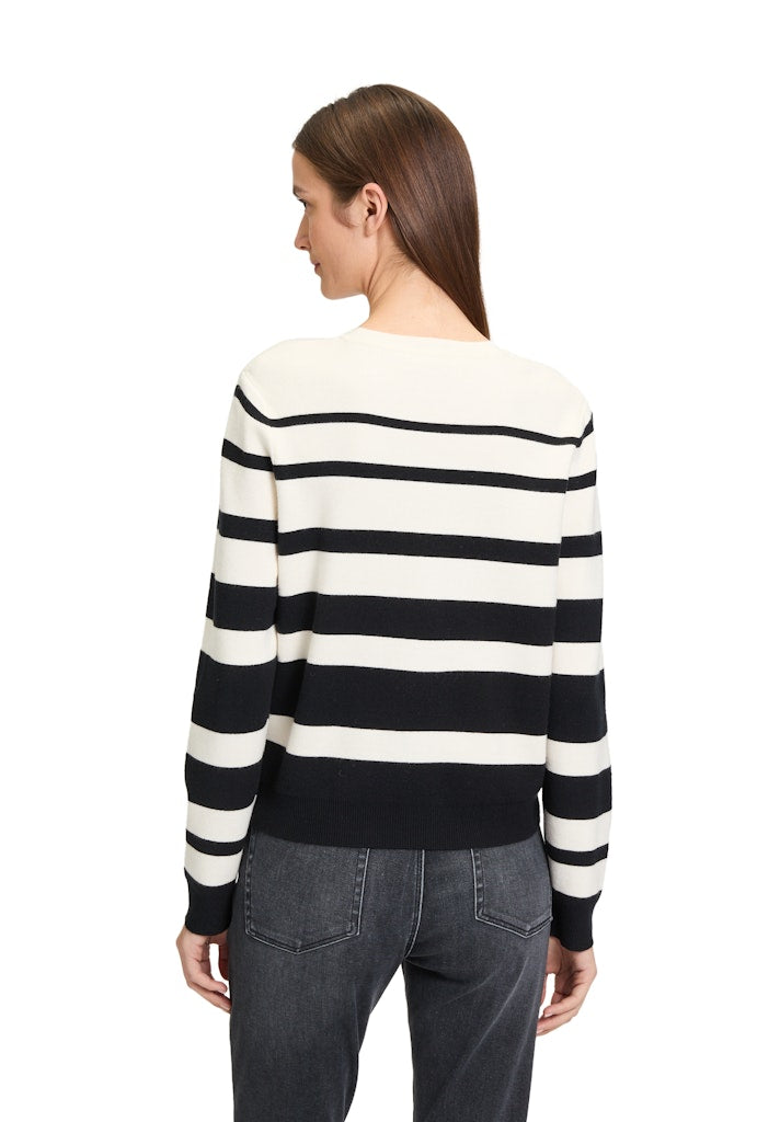 Betty & Co Damen Pullover Black/Cream