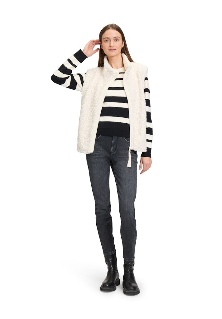 Betty & Co Damen Pullover Black/Cream