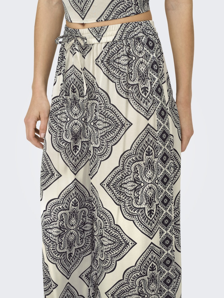 Only Damen Hosen Cloud Dancer/W