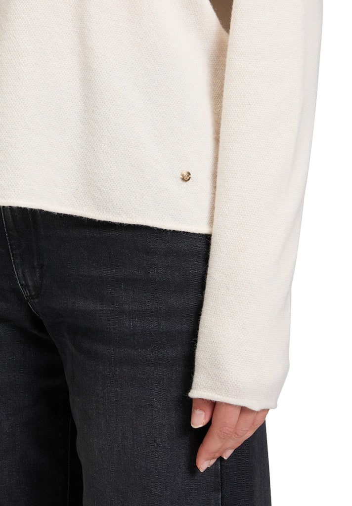 Betty & Co Damen Pullover Bright Cream Me