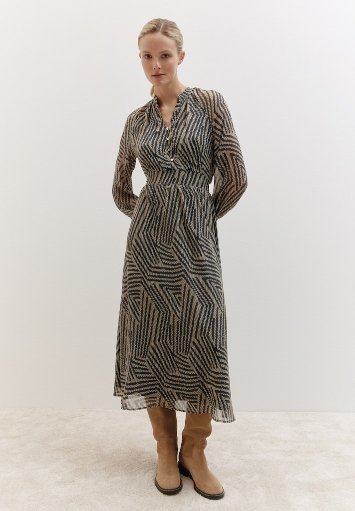 More & More Damen Kleider  Graphical