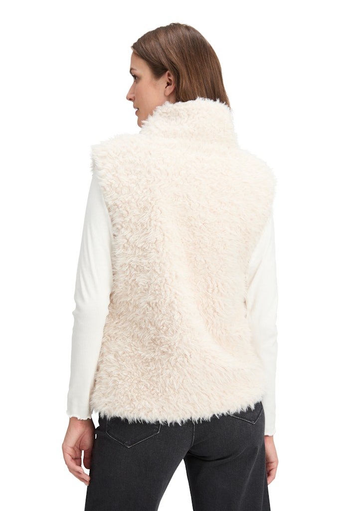 Betty & Co Damen Outdoorwesten White Sand