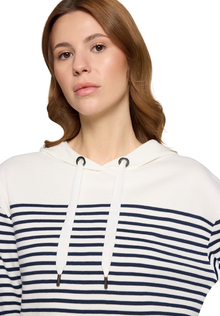 Betty & Co Damen Sweatshirts Cream/Dark Blue