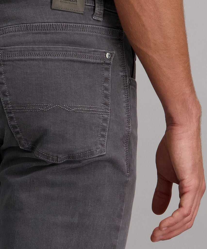 Pioneer Herren Jeans  Black Used