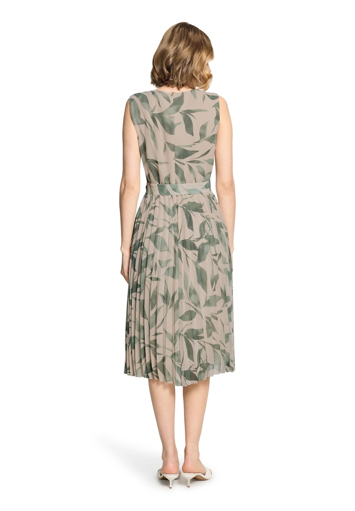 Betty & Co Damen Kleider Nature/Green