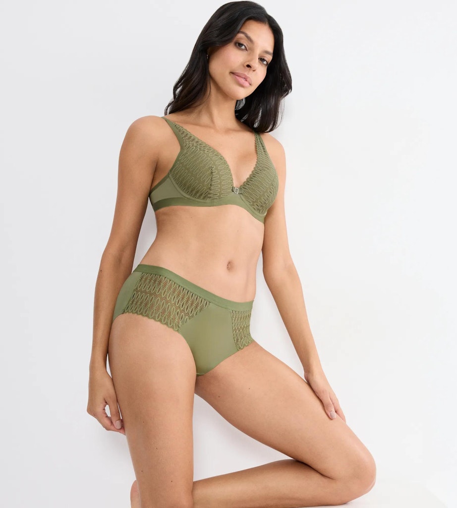 Triumph Slip Olive Gold
