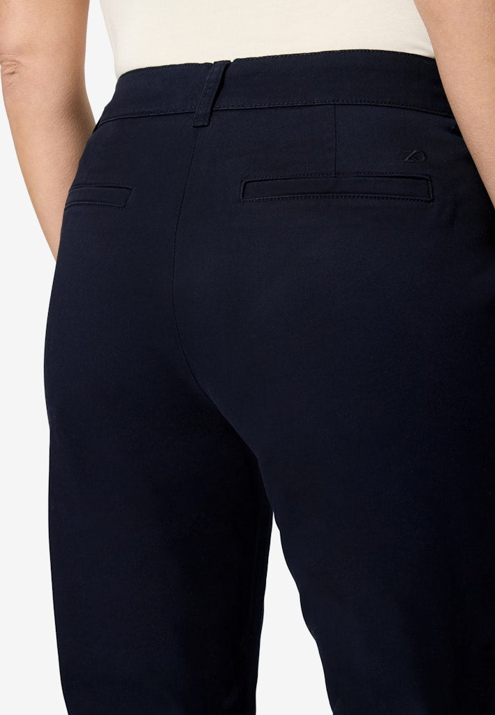 Zero Damen Hosen Deep Sky