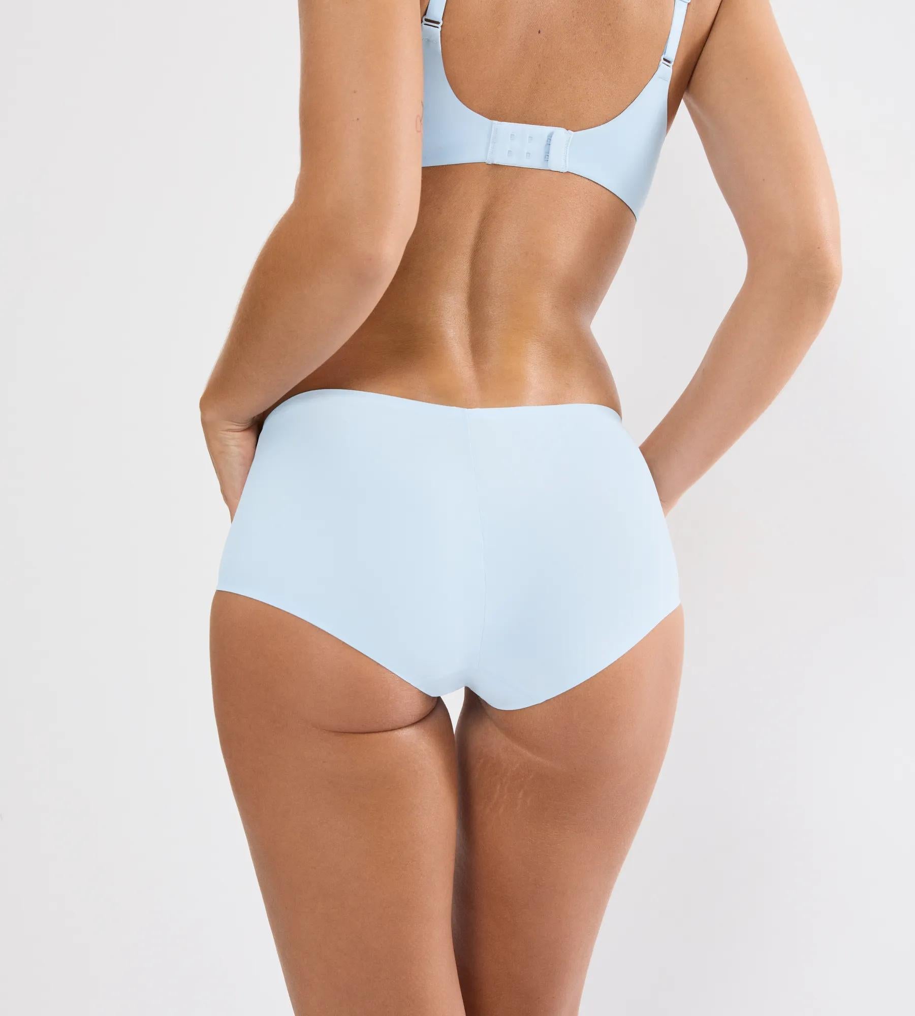 Triumph Slip Light Blue