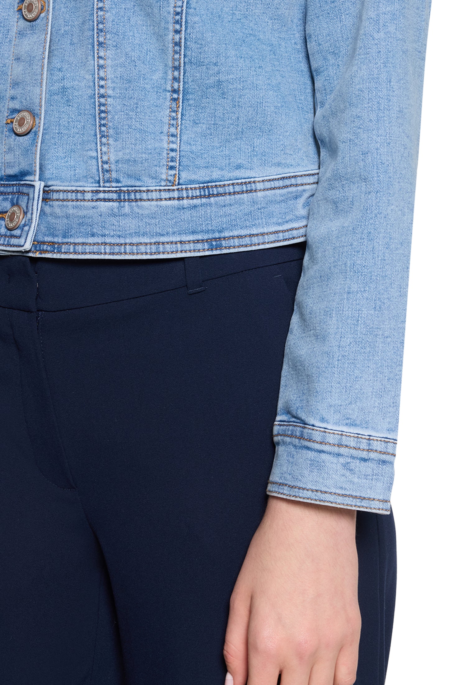 Betty & Co Damen Blazer Light Blue Deni