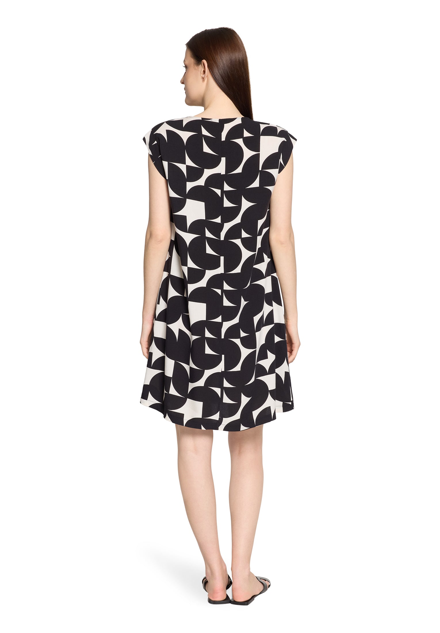 Betty & Co Damen Kleider Black/Cream