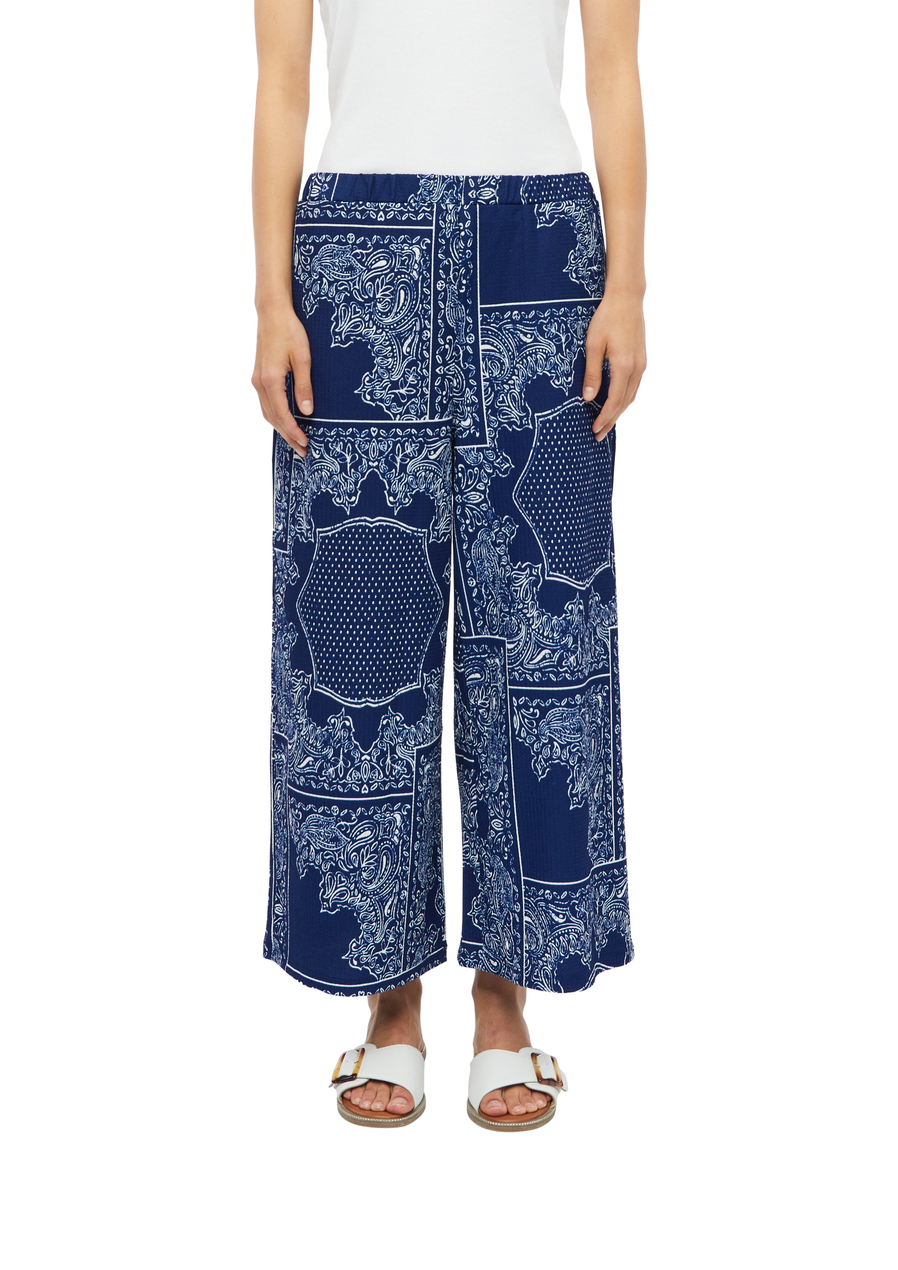 S. Oliver red Damen Shorts Blue
