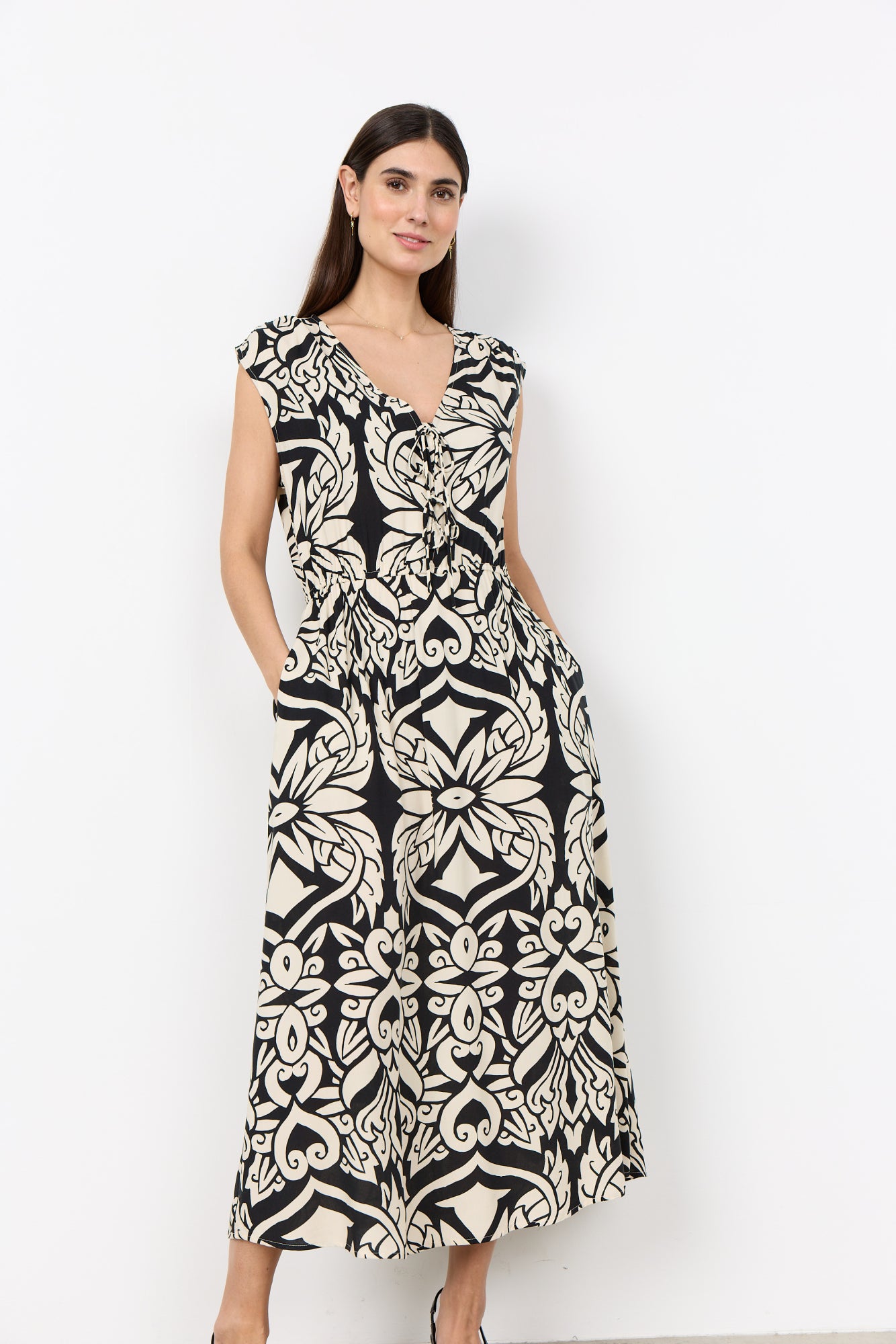 Soya Concept Damen Kleider Black Combi