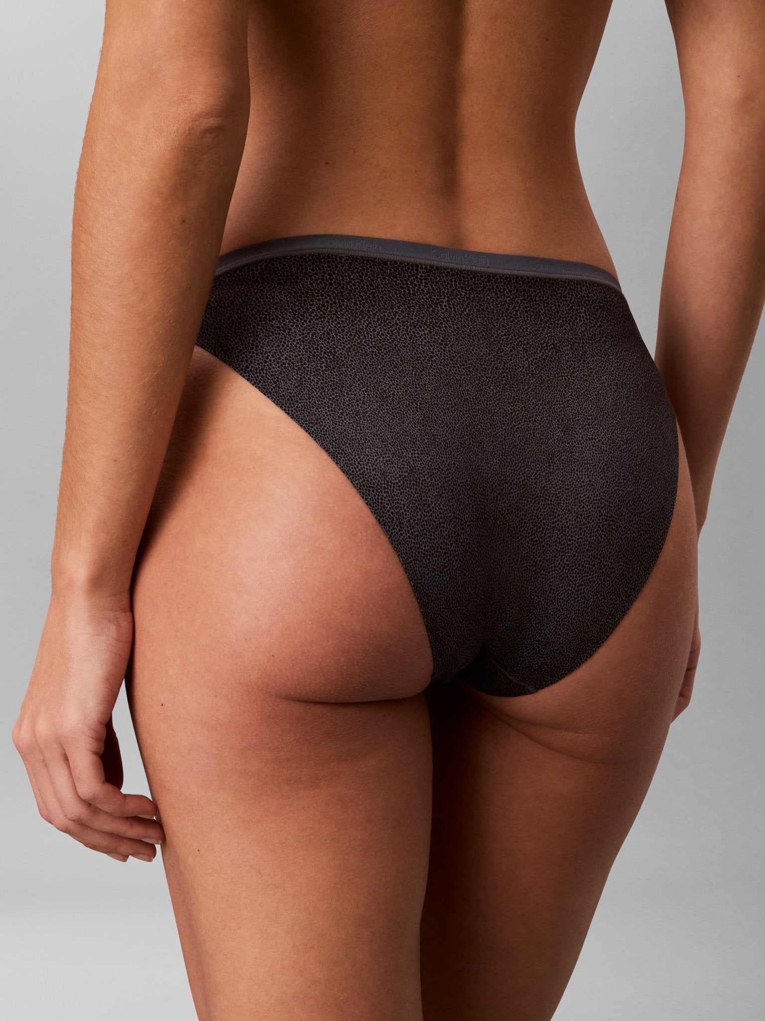Calvin Klein Slip N Grey