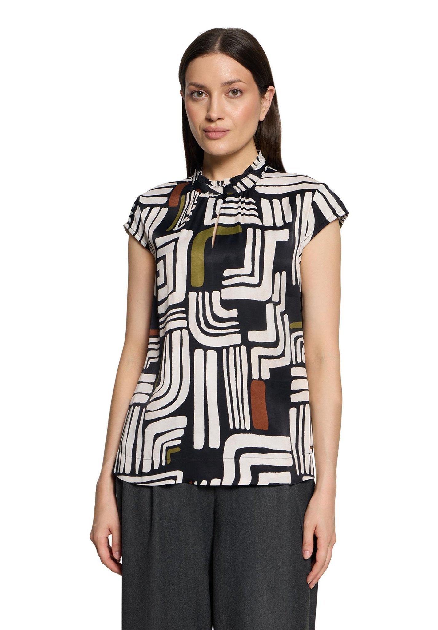 Betty & Co Damen Blusen kurz Black/Cream