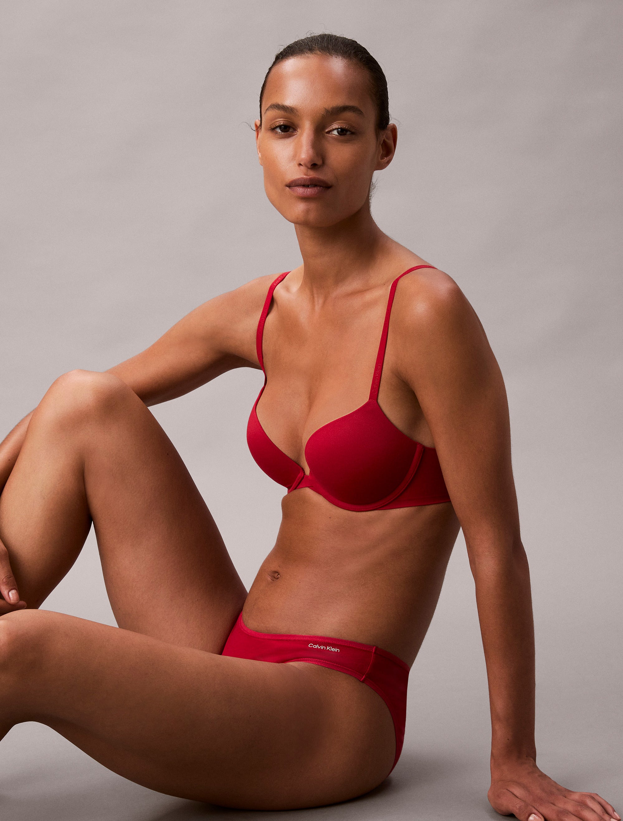 Calvin Klein BH Yu Red